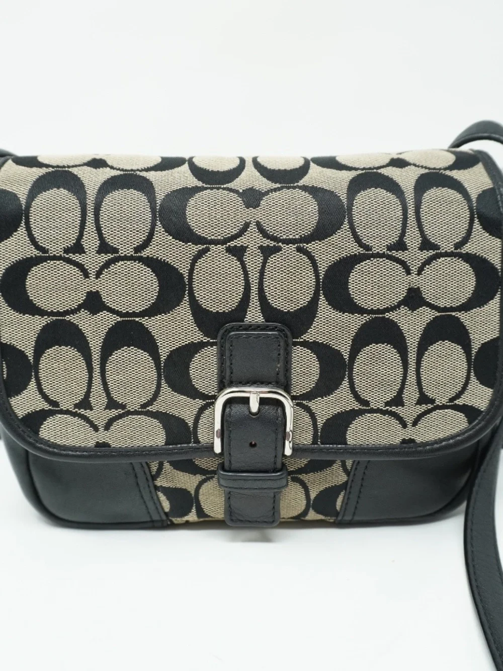 Coach Hadley Signature Field Bag Style F30601